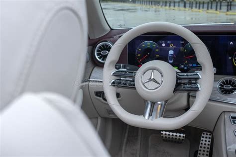 Mercedes E 300 Cabriolet Interior Editorial Photo - Image of hybrid, gear: 205528656