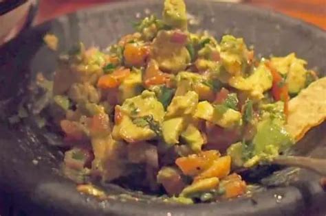 Making and Tasting Guacamole in San Antonio Texas (Recipe included)