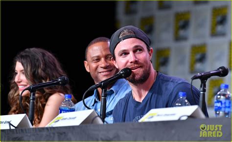 Stephen Amell & 'Arrow' Cast Tease Final Season at Comic-Con!: Photo ...