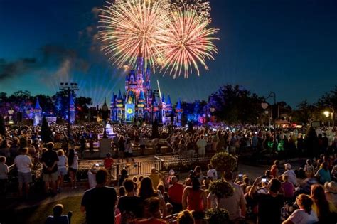 Happily Ever After Fireworks - Magic Kingdom - Walt Disney World