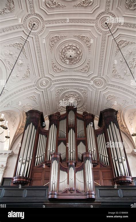 St Martin-in-the-Fields Church Interior in London - UK Stock Photo - Alamy