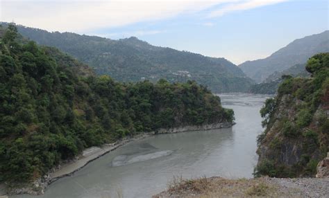 LS&Co. Partners with NGOs to Restore River Basin in Pakistan - Levi ...