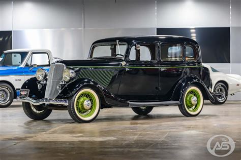 1933 Ford Sedan | Classic & Collector Cars