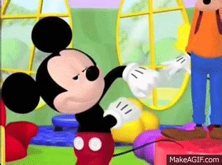 5 x Mickey Mouse Clubhouse Hot Dog song in HD! on Make a GIF