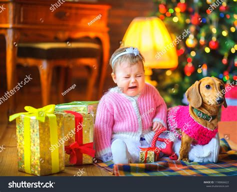 Distressed Little Girl Crying Sitting On Stock Photo 1198866622 | Shutterstock