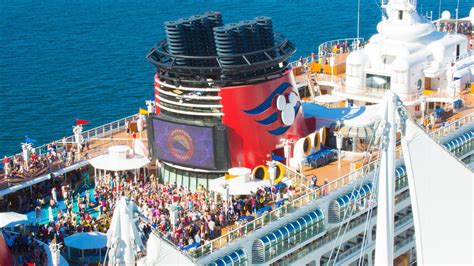 How Much Does A Disney Cruise Cost? - The Family Vacation Guide