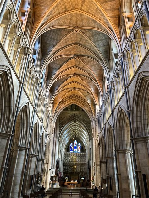 Southwark Cathedral, London - Books And Travel