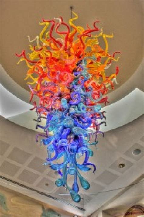 7 Glass Art Sculptures from Dale Chihuly – Glass Art