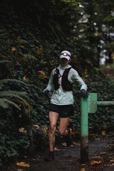 A Beginner's Guide to Trail Running: Benefits, Gear, and How to Get St | Courir femme, Cyclisme ...