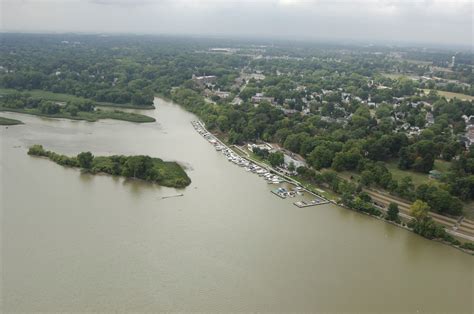 Maumee River Yacht Club in Toledo, OH, United States - Marina Reviews - Phone Number - Marinas.com