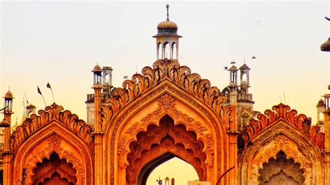 Rumi Darwaza - History, Timings, Location, Architecture, Bulit In | Adotrip