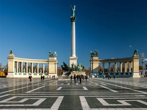 13 Attractions in Budapest You Shouldn’t Miss