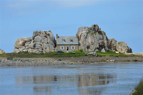 Bretagne Maison Entre 2 Rochers | Ventana Blog