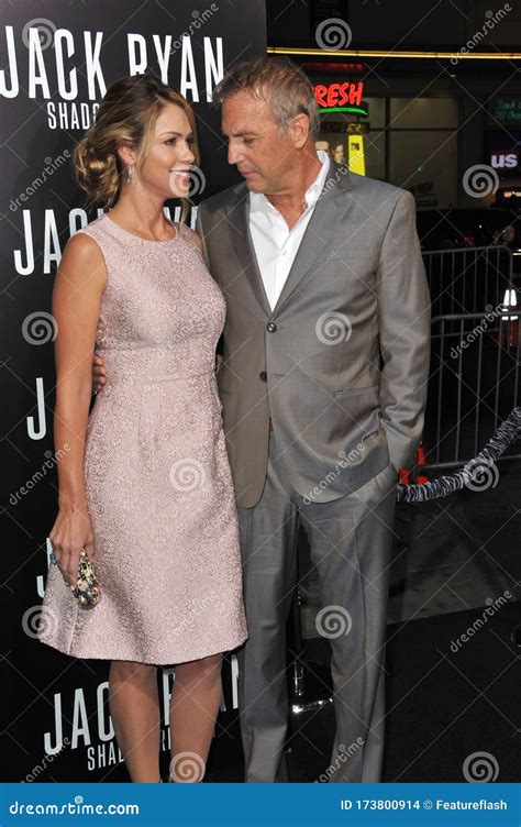 Kevin Costner & Christine Baumgartner Editorial Stock Image - Image of couple, famous: 173800914