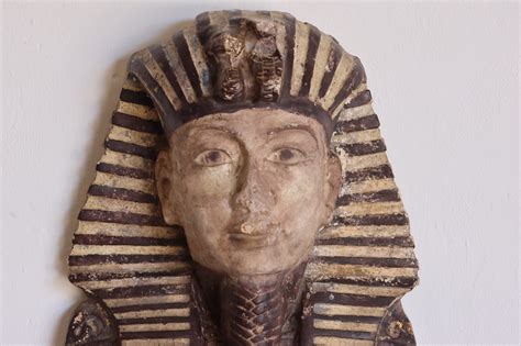Charming Mid 20th Century Tutankhamun Wall Decoration - Decorative Items