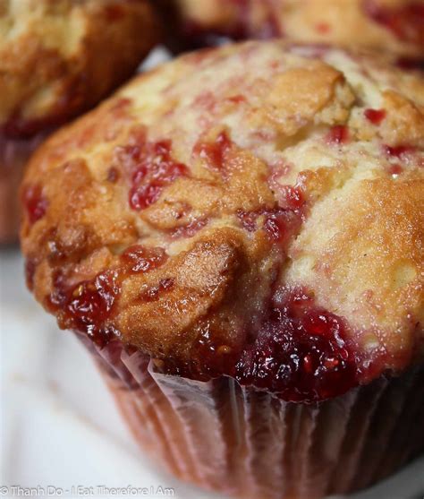 I Eat Therefore I Am: Raspberry Cream Cheese Breakfast Buns - Magnolia ...