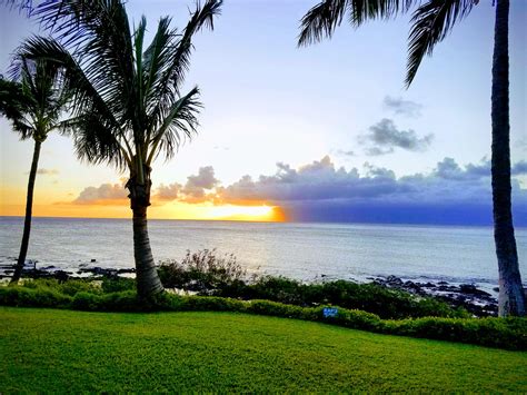 Blue and orange sunset from Napili Beach in Maui. : r/pics