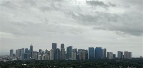 BGC skyline, Metro Manila, Philippines : r/CityPorn