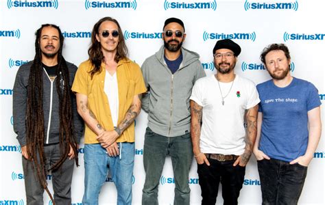 Incubus announce they have new music coming this month