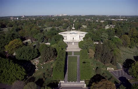 Aerial view of the Tomb of the Unknown Soldier, Arlington, Virginia ...