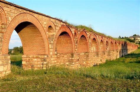 Skopje city tour & Roman Aqueduct with lunch on TourMega - TourMega