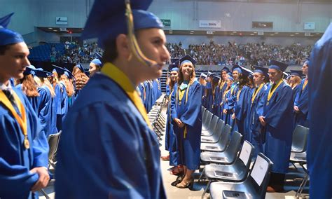 Santa Margarita Catholic High School Graduation 2017 – Orange County ...