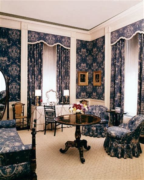 17 Best images about Jackie Kennedy's White House Queen's Sitting Room ...