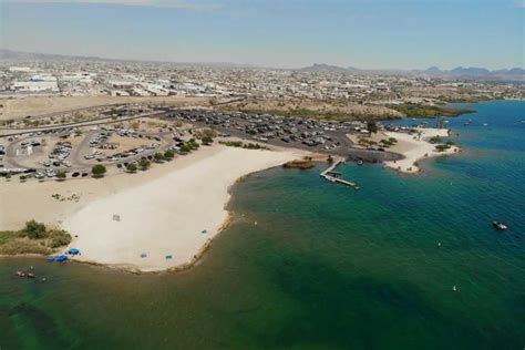 11 Best Beaches in Lake Havasu - For Boaters and Beach Bums (2022)