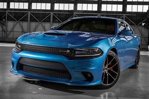 2015 Chrysler 300 vs. 2015 Dodge Charger: What's the Difference ...