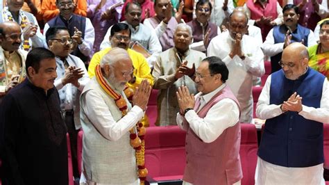 At BJP meet, PM Modi tells MPs to focus on social issues, reach out to people | Latest News ...