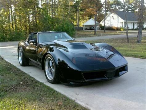 black l88 hood on c3 corvettes - Google Search | Corvette, Chevy corvette, Classic corvette