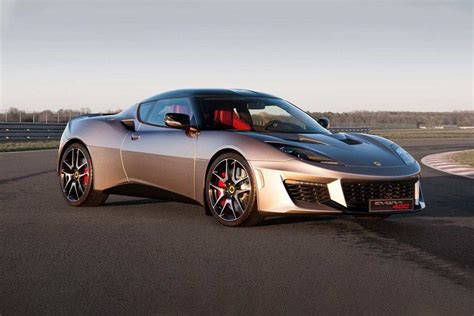 Discontinued Lotus Evora Features & Specs | Zigwheels