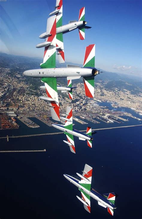 PAN Frecce Tricolori | Aircraft, Aerobatics, Fighter jets