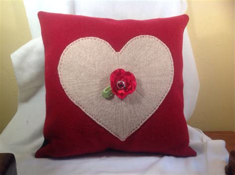 20 Charming Handmade Valentine's Day Pillow Designs - Style Motivation