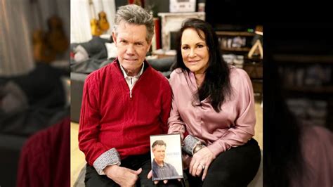 Randy Travis & Wife Mary Give Details About New Gospel Album, "Precious Memories"