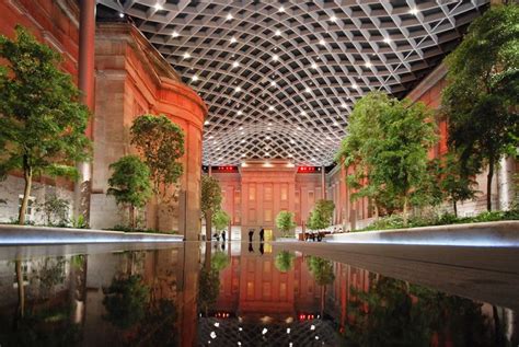 The Kogod Courtyard Atrium at the Smithsonian National Portrait Gallery | Architecture, National ...