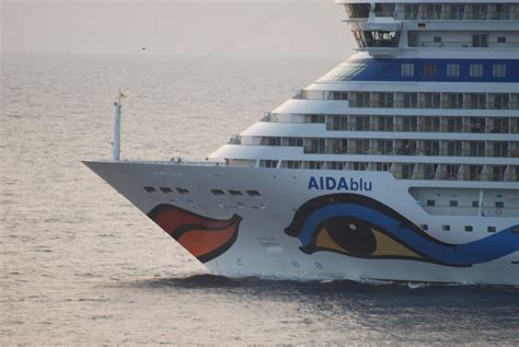 Cruise Ship "AIDAblu" departing Civitavecchia