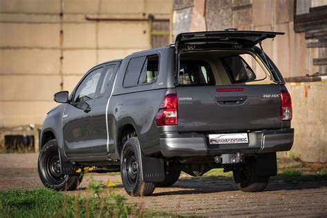 TOYOTA HILUX REVO EXTRA-CAB HARDTOP VERSION 1 - HARDTOPS - Fibertek - The Perfect Line of Fiber Art