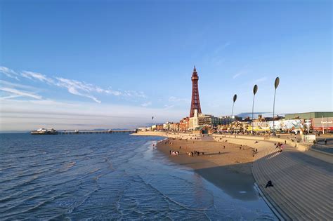 8 Best Beaches around Blackpool - Discover the Top Beach Areas in ...