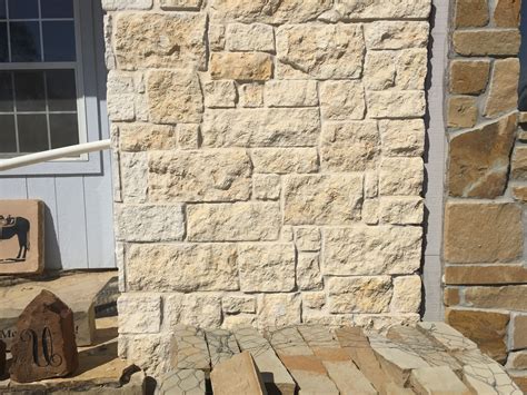 Texas Cream Limestone veneer | Brick exterior house, Austin stone ...