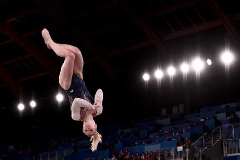 Jade Carey Vault - Jade Carey is a gymnast to upstage Simone Biles at ...