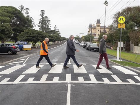 Borough builds safer pedestrian crossing on busy Queenscliff street | Borough of Queenscliffe