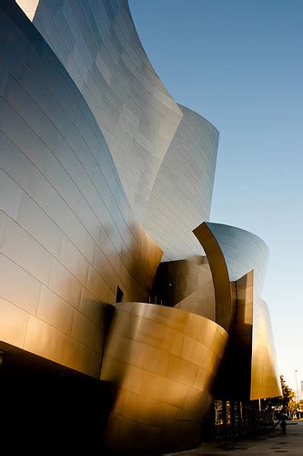 Gehry's Walt Disney Hall Turns 10 | ArchDaily