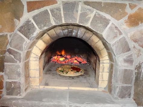 DIY Outdoor Pizza Oven Fireplace | Outdoor fireplace pizza oven, Pizza oven fireplace, Pizza ...