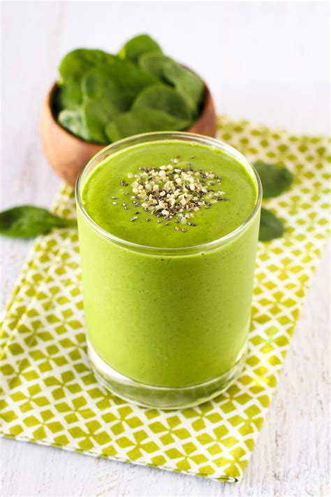 dairy free super green smoothie - Sarah Bakes Gluten Free