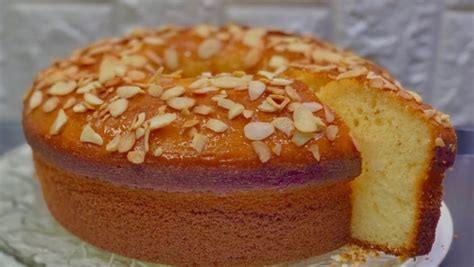 Orange Almond Semolina Cake - Kitchen Cookbook