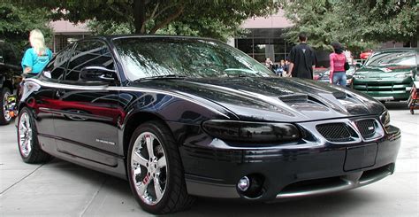 PONTIAC GRAND PRIX - Review and photos