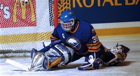 10 Best Goalies in NHL History, Ranked | Lines.com