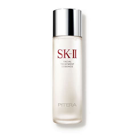 The 6 Best Anti-Aging Moisturizers From Makeup Artists | Who What Wear