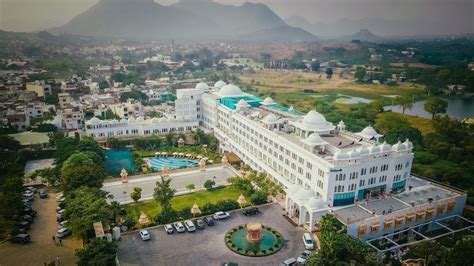 Radisson Blu Udaipur Palace Resort & Spa, Udaipur - YouTube